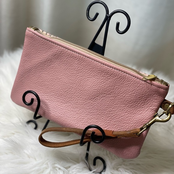 Add a Touch of Glam with a Unique Leather Pink & Metallic Gold Wristlet - Picture 3 of 11